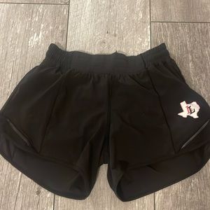 Lululemon hottie hot shorts size 6